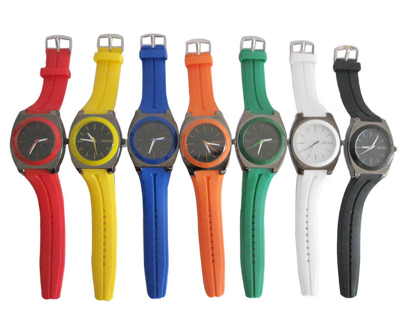 TPU Nixon Style Quartz Sport Watch Shockproof Custom Made Watches