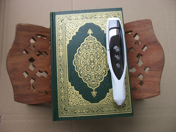 OLED display multi language Digital Voice, Translation Quran Pen with  Arabic Learn Book